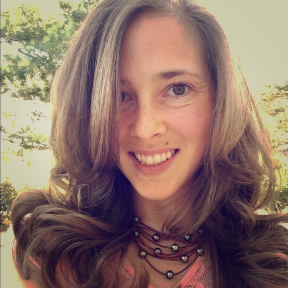 Meet your Posher, Rebecca - Picture 3 of 5